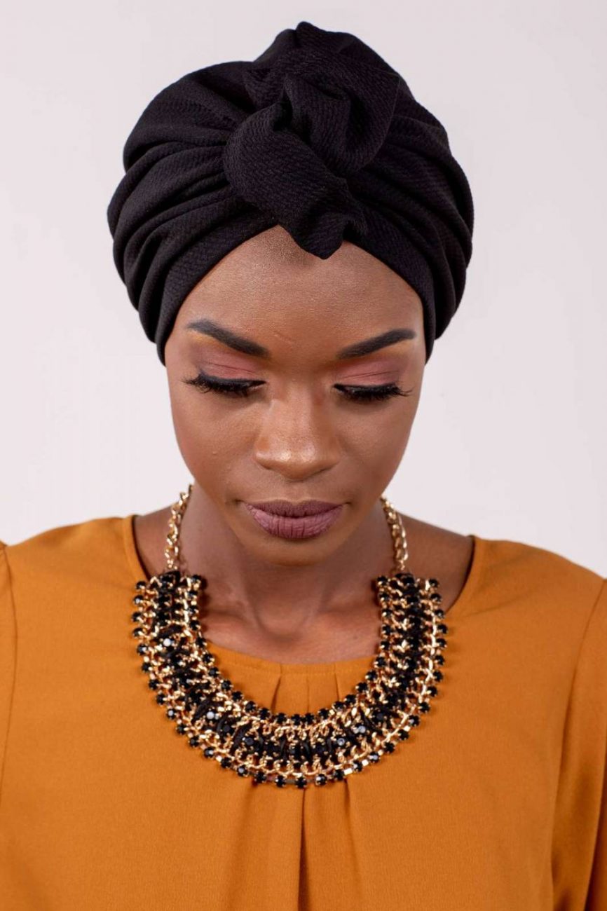 Turban à noeud crêpe noir