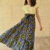Jupe wax bleu marine fleurs jaunes Niyya