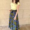 Jupe wax bleu marine fleurs jaunes Niyya
