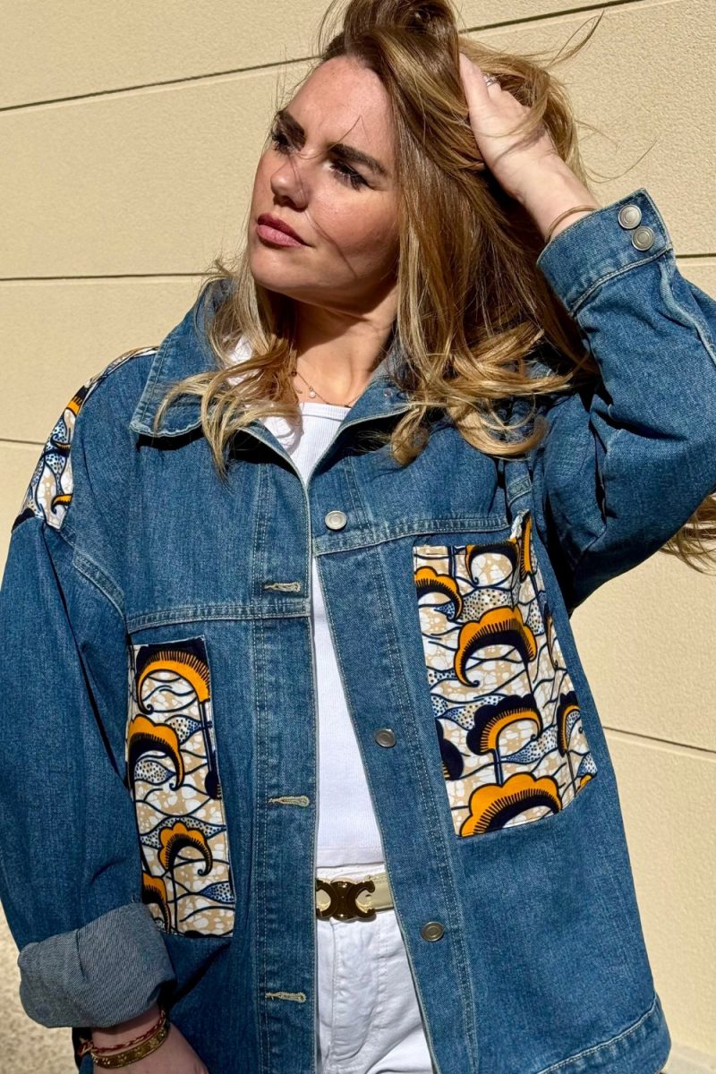 Veste jean foncé et Wax beige et bleu Niyya