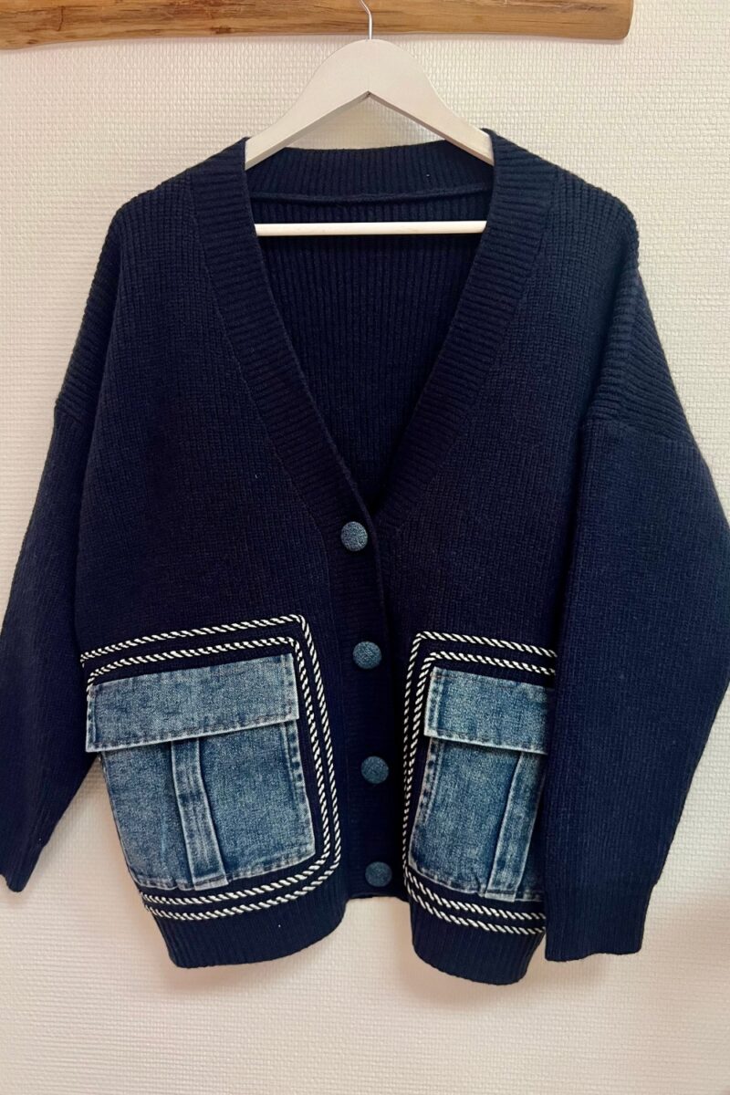 Gilet cardigan bleu oversize et poches jean Niyya
