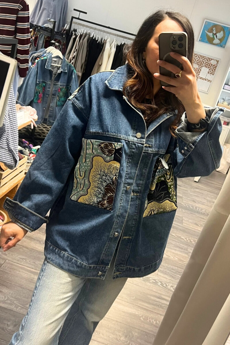 Veste jean foncé et Wax floral choco et beige