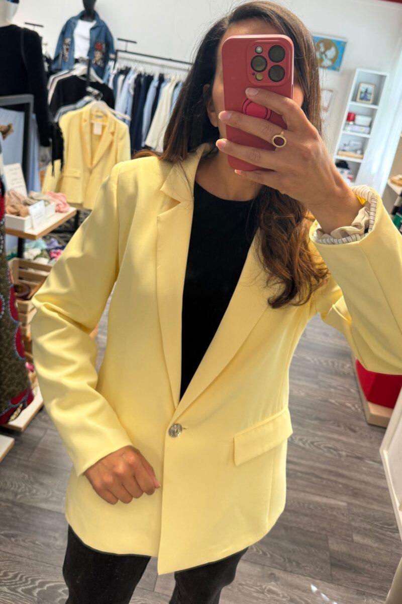 Blazer long léger jaune pastel Niyya