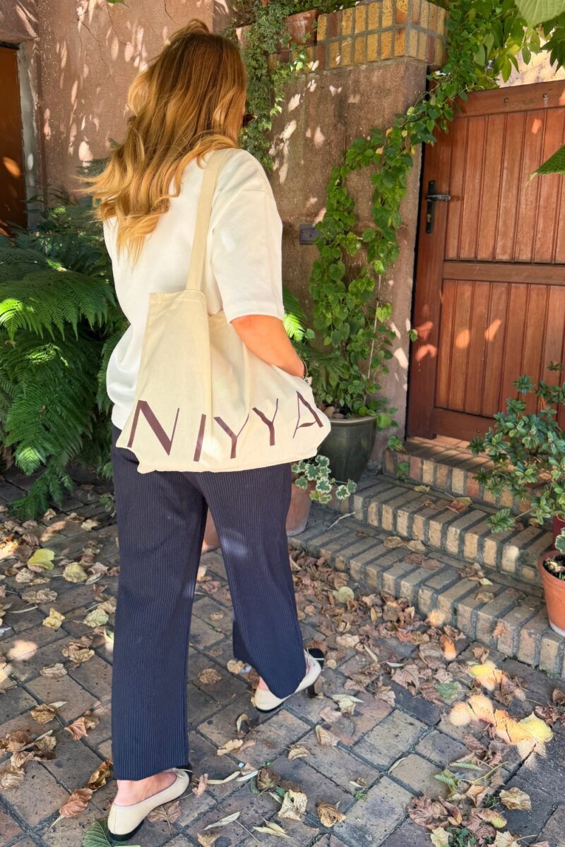 Tote bag Niyya écru et marquage choco