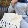 Tote bag en coton écru et bleu marine | Niyya Paris